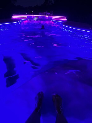 室外游泳池