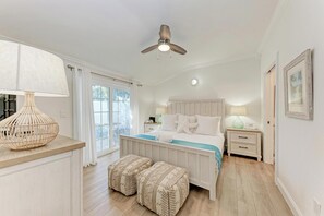 2 bedrooms, internet, bed sheets