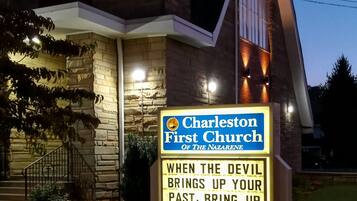 Enceinte de lâhĂ©bergement