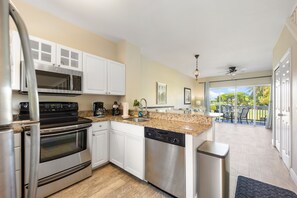 Private kitchen - Waterfront Duck Key Villa - Sleeps 6 (Duck Key)