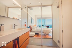 5 chambres, fer et planche à repasser, Wi-Fi gratuit