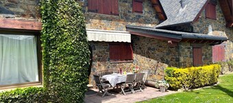 Chalet 5 rooms 11 Pax, Garden, BBQ, Cadí Views & 4 Baths