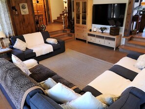 Télévision, cheminée