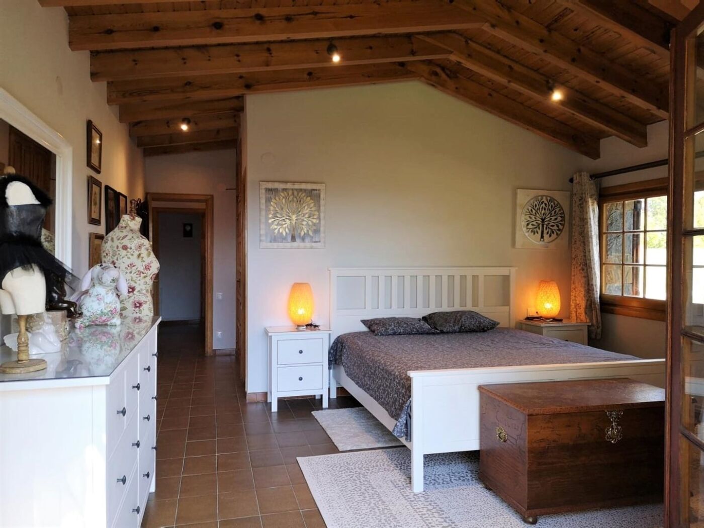 5 chambres, fer et planche à repasser, accès Internet