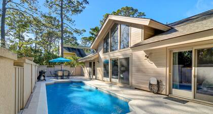 3rd Row Ocean - Dog Friendly Sea Pines Home w/ FREE Pool Heat Seasonally!