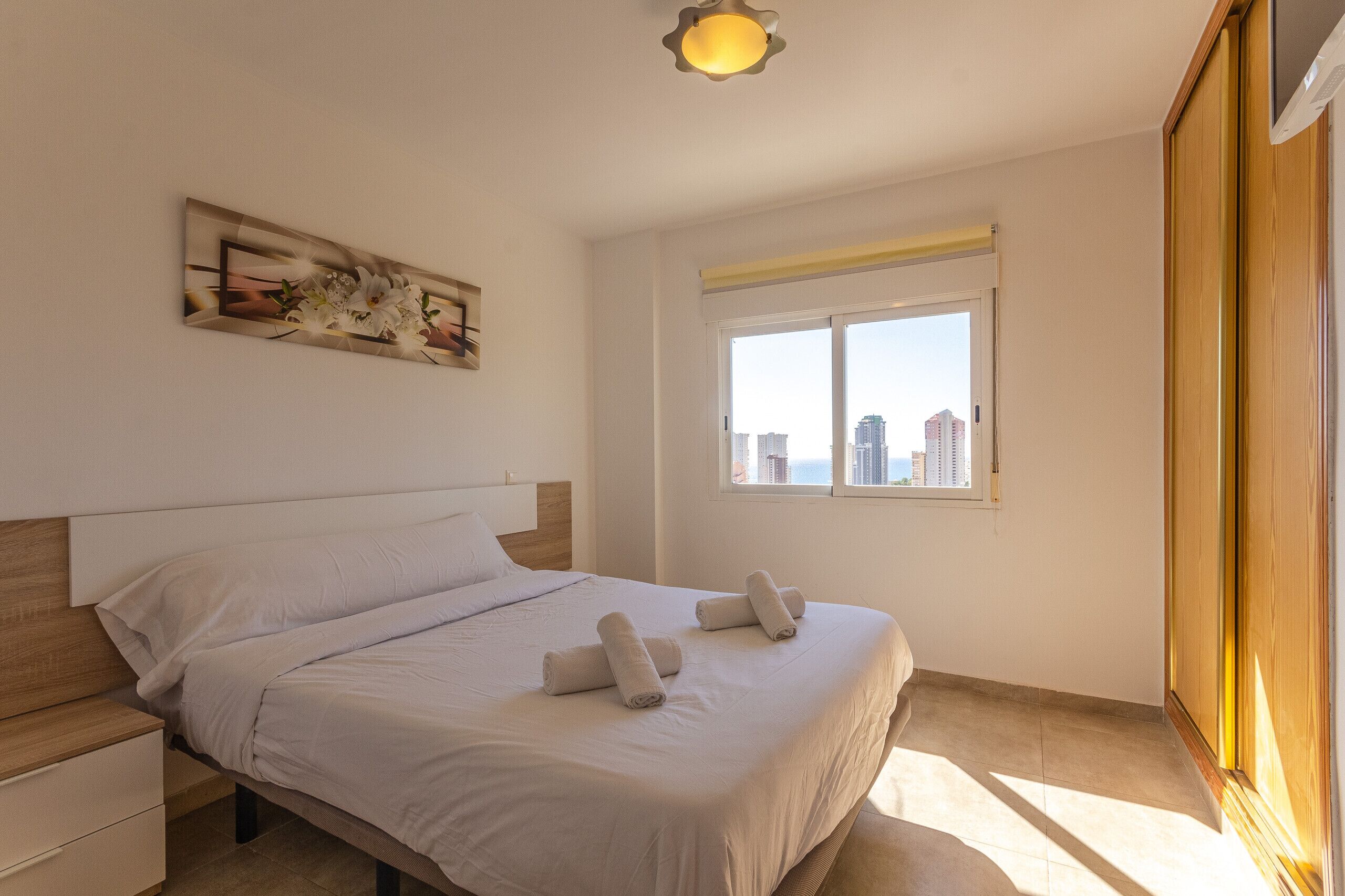 2 slaapkamers, een strijkplank/strijkijzer, gratis wifi, beddengoed