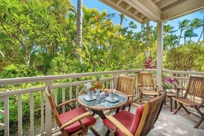 Outdoor dining - Regency Villas 213 Poipu Tropical By Suite Paradise (Koloa)