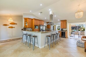 Unclassified image, 3 of 27, button - Lovely 3/2 home great for vacations with family (Marco Island)