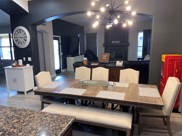 Unclassified image, 1 of 53, button - Great Vacation Home, Swim up Bar, Outdoor Living, New Pickleball Court (Phoenix)