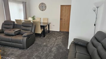 House | Living area | 30-inch TV with cable channels