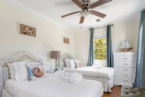 5 chambres, fer et planche à repasser, Wi-Fi