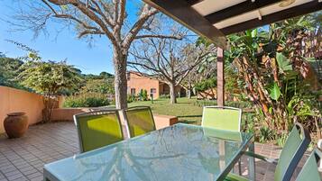 Villa clásica | Terraza o patio