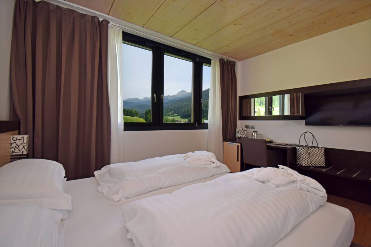 Panoramic Double or Twin Room | Egyptian cotton sheets, premium bedding, down comforters