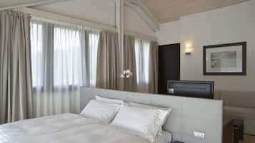 Luxury Studio Suite | Egyptian cotton sheets, premium bedding, down comforters