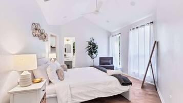 6 多间卧室、办公桌、熨斗/熨衣板、旅行婴儿床