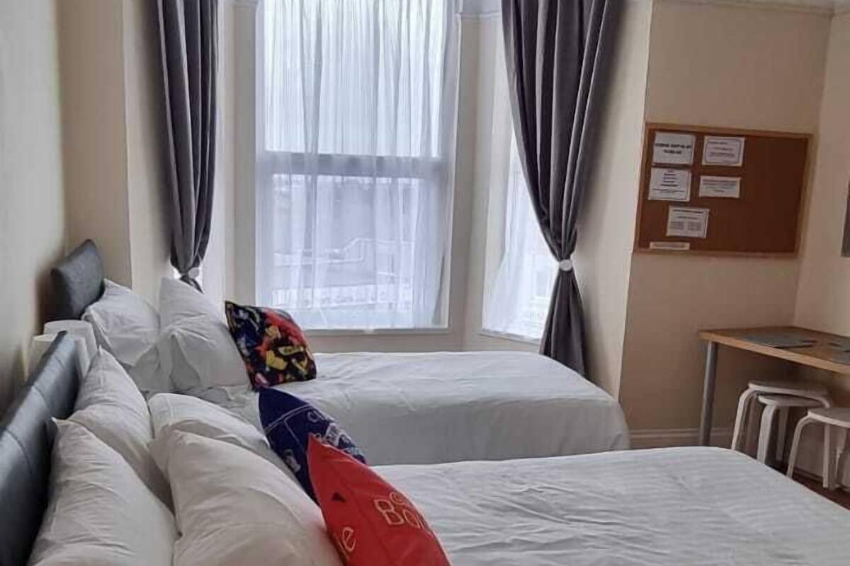 Dubbelrum för familj (Room 5) | 1 sovrum, sÀngtillbehör av högsta kvalitet och mörklÀggningsgardiner