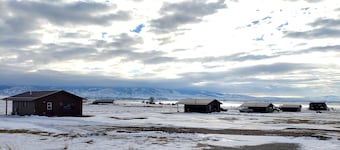 Shedhorn Cabin #2 of 3 - 1 BEDR & Full RV Hookups