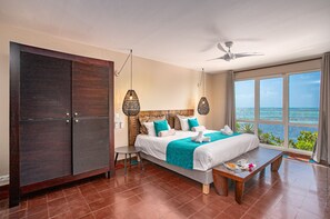 Premium bedding, pillowtop beds, in-room safe, desk