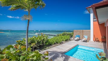 Premium bedding, pillow-top beds, in-room safe, desk