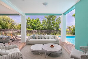 Villa, 3 slaapkamers, privézwembad, uitzicht op zee | Terras