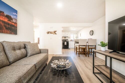 ❤Pleasant Retreat! 2bd Apt near Peterson AFB ❤