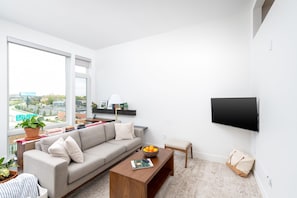 Smart TV, books