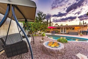 Terrace/patio - Arizona Pool House w/ hot tub (Tucson)