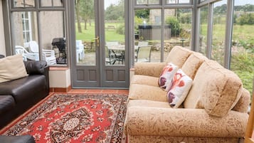 Cottage | Living room