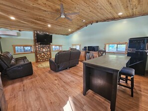 Interior - Waterfront Green Bay/Door County 3BR (Green Bay)