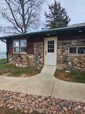 Exterior - Waterfront Green Bay/Door County 3BR (Green Bay)