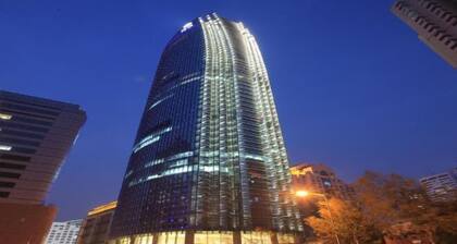 Grand Madison (Qingdao Wusi Square Sea View)