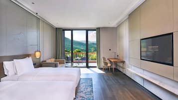 Superior Twin Room | Down comforters, in-room safe, desk, blackout drapes