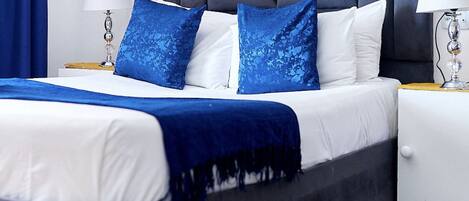 6 bedrooms, iron/ironing board, free WiFi, bed sheets