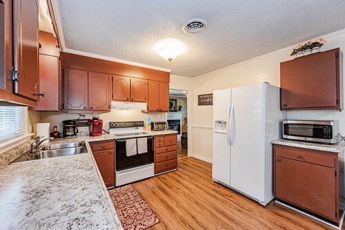 Kelly's Comfortable Quinton Home