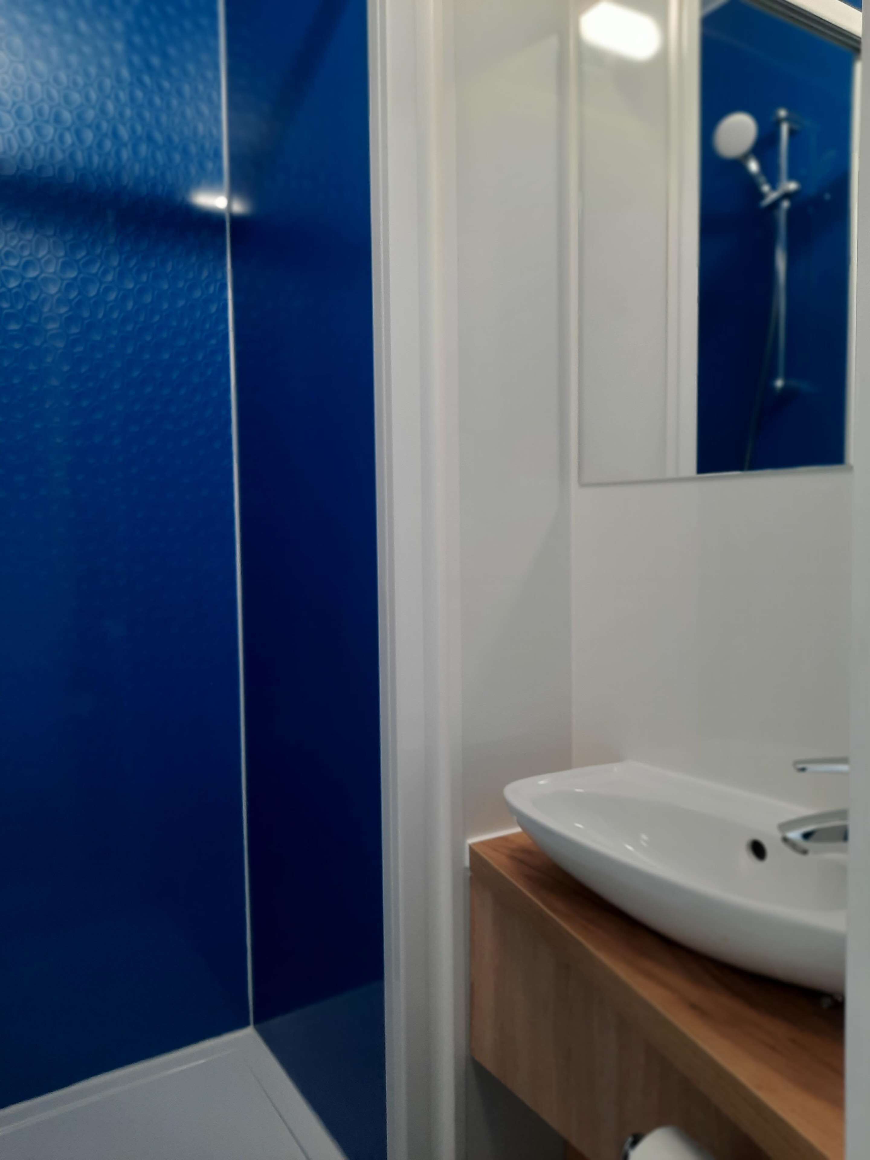 eco-friendly toiletries, towels