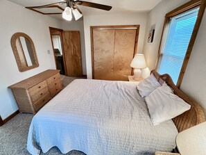 4 bedrooms, free WiFi