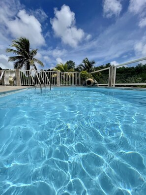 Piscine extérieure