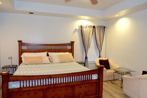 4 Schlafzimmer, Schreibtisch, Bügeleisen/Bügelbrett, kostenloses WLAN