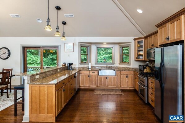 Private kitchen - Stream View Hideaway (New York)