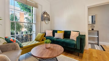 Superior House, Private Bathroom | Lounge