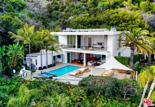 Private Luxury Modern Villa