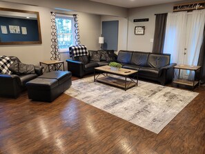 Smart TV, fireplace, video games