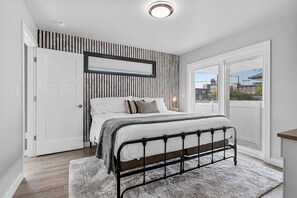 6 Schlafzimmer, Bügeleisen/Bügelbrett, kostenloses WLAN, Bettwäsche