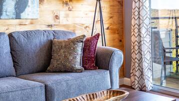 智能电视、壁炉