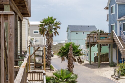 New House With Ocean View, Beach Access & Private Pool