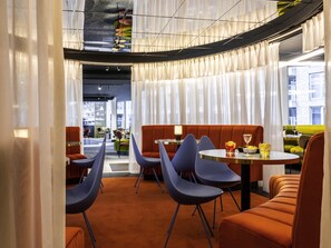 2 bars/lounges, cocktail bar - TRIBE Amsterdam City (Amsterdam)