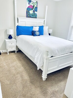 4 habitaciones, escritorio, tabla de planchar con plancha y wifi gratis 