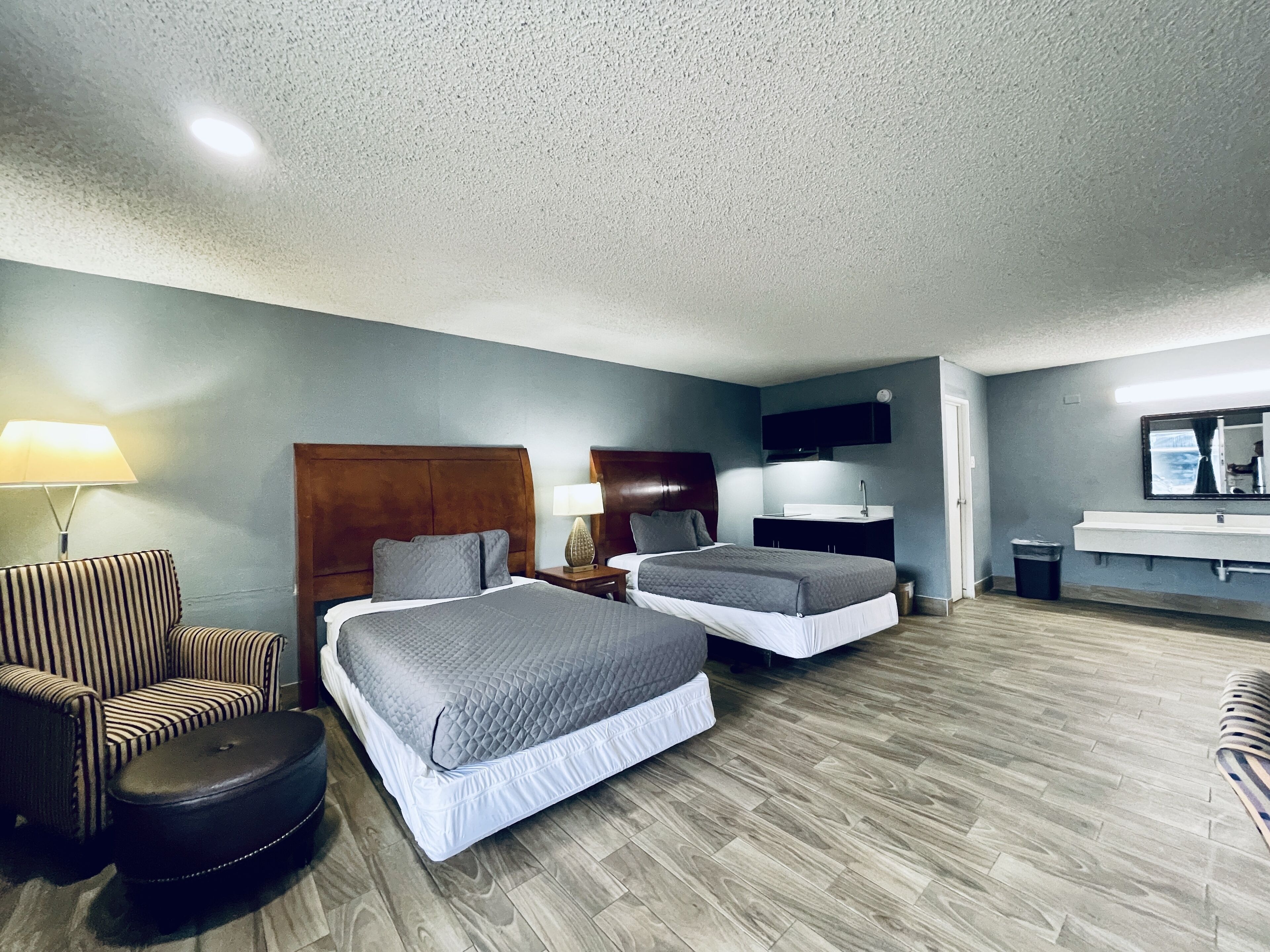 룸, 더블침대 2개 | 무료 WiFi, 침대 시트