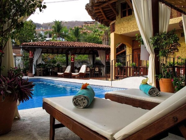 Pool - Hotel Villas Las Azucenas (Zihuatanejo)