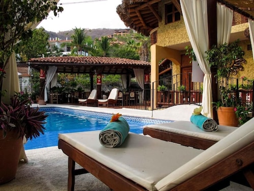 Hotel Villas Las Azucenas